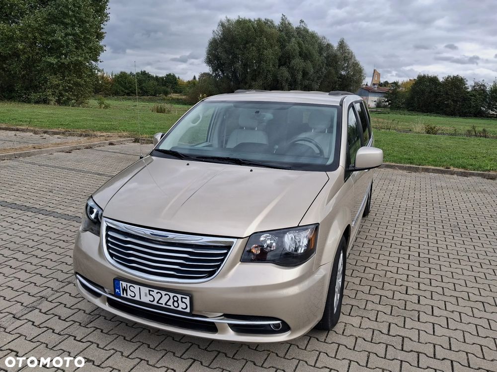 Chrysler Town & Country 3.6 Touring - 14