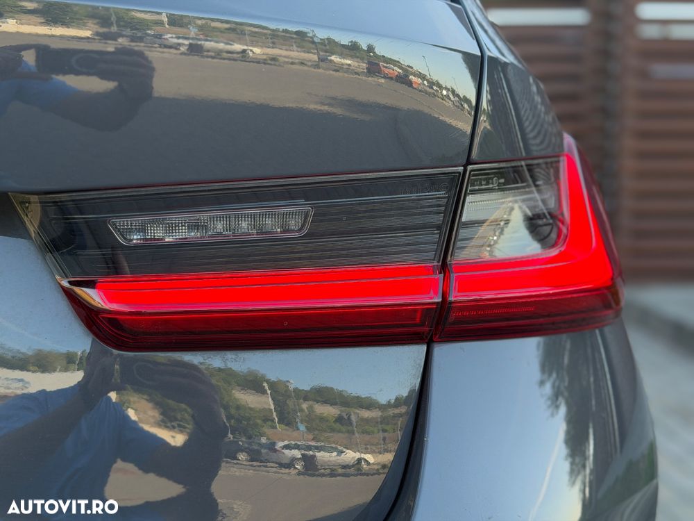 BMW Seria 3 - 37