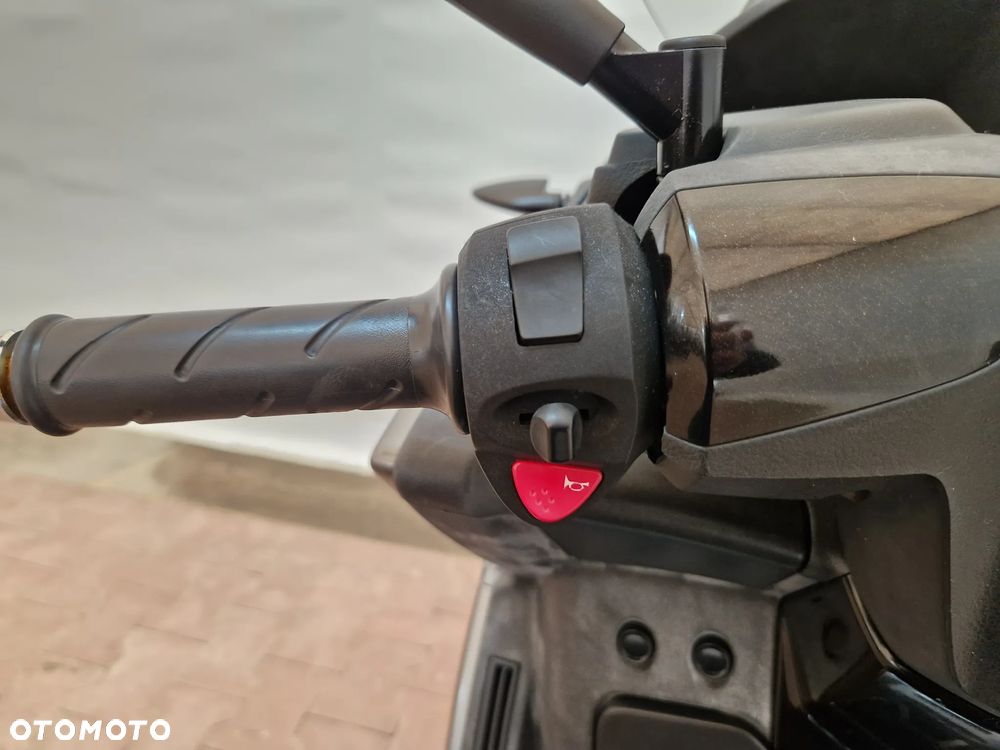 Peugeot Metropolis - 35