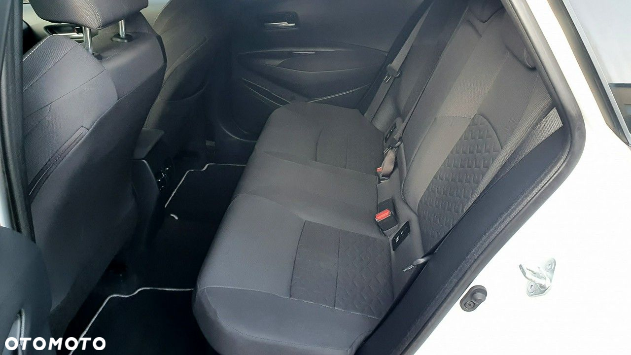 Toyota Corolla - 19