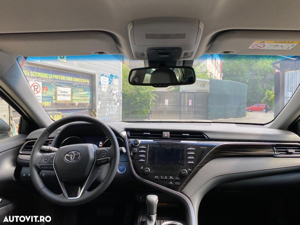 Toyota Camry 2.5 Dynamic - 3