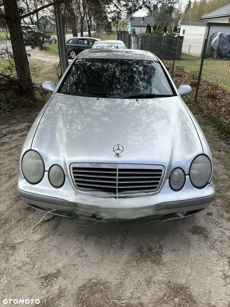 Mercedes-Benz CLK - 1