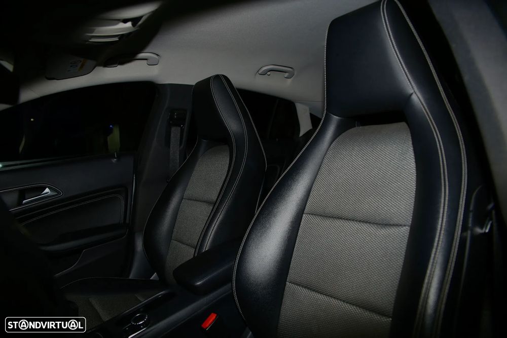 Mercedes-Benz CLA 180 Shooting Brake d Urban - 9