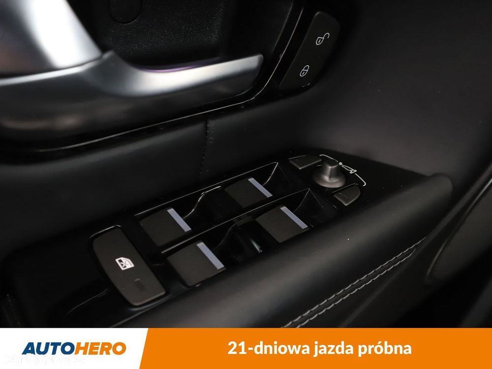 Land Rover Range Rover Evoque 2.0TD4 Autobiography - 33