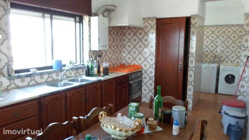 Moradia isolada, 3 pisos, 5 assoalhadas + 1. - Grande imagem: 4/12