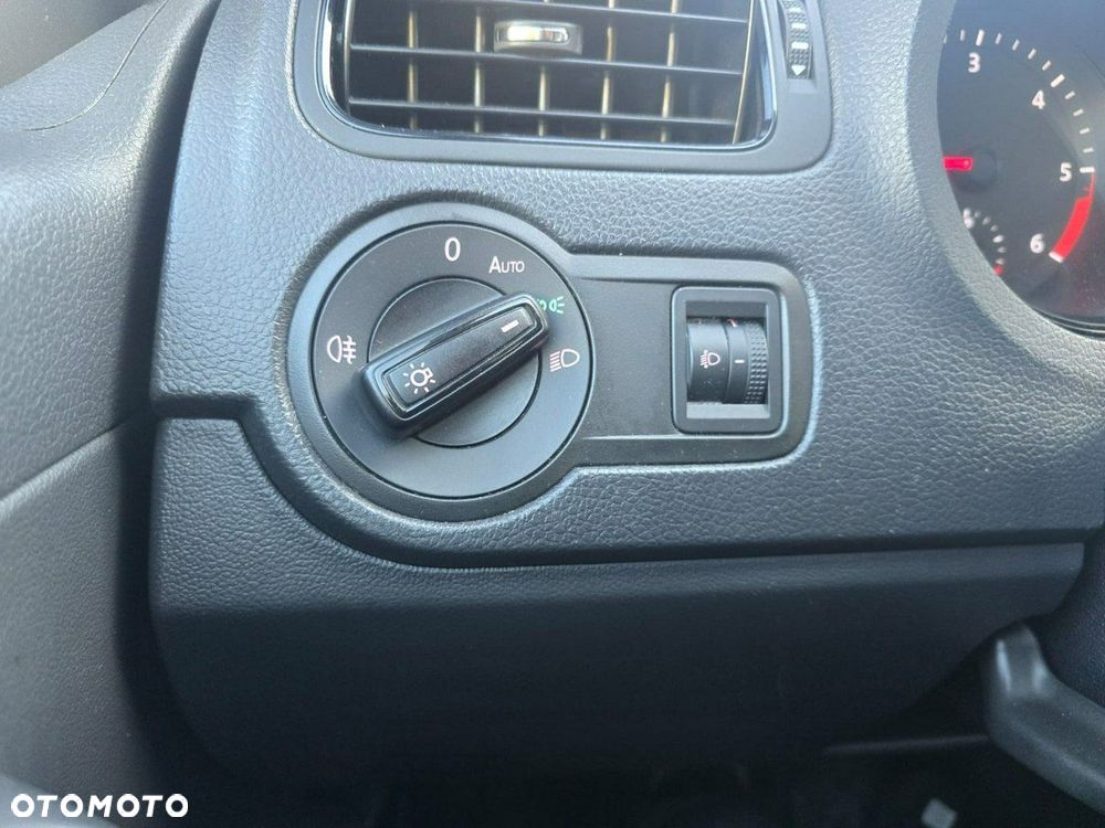 Volkswagen Polo - 24