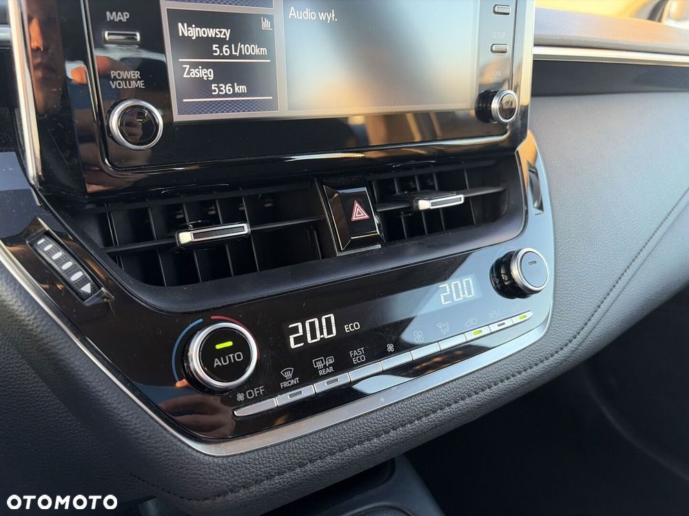 Toyota Corolla - 24