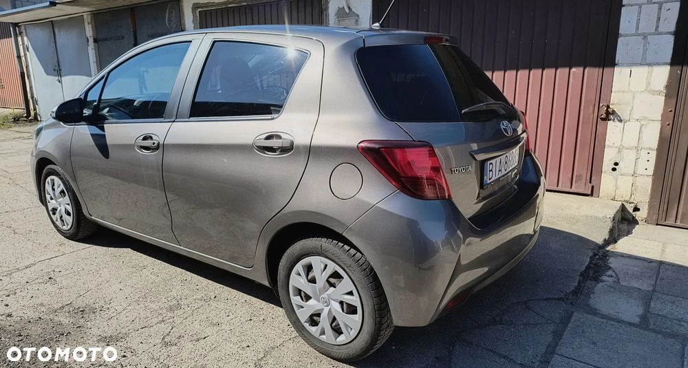 Toyota Yaris - 4