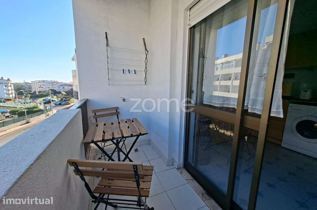 Apartamento T0+1 - Em condomínio com piscina. - Grande imagem: 2/20