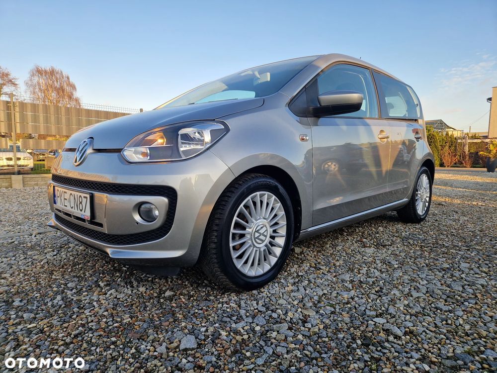 Volkswagen up! BlueMotion Technology cheer - 4