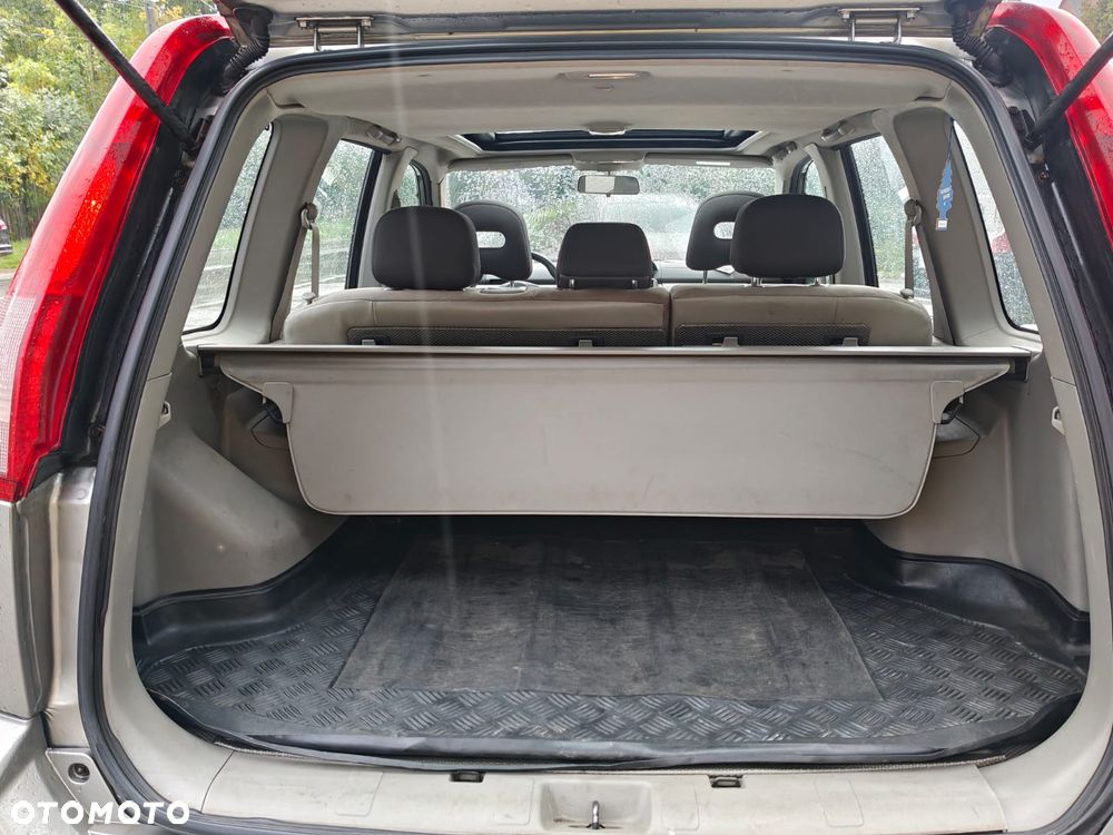 Nissan X-Trail 2.0 4x4 Comfort - 13