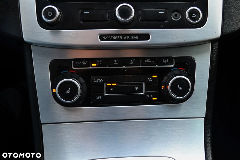 Volkswagen Passat CC 2.0 TDI DSG Exclusive - 20