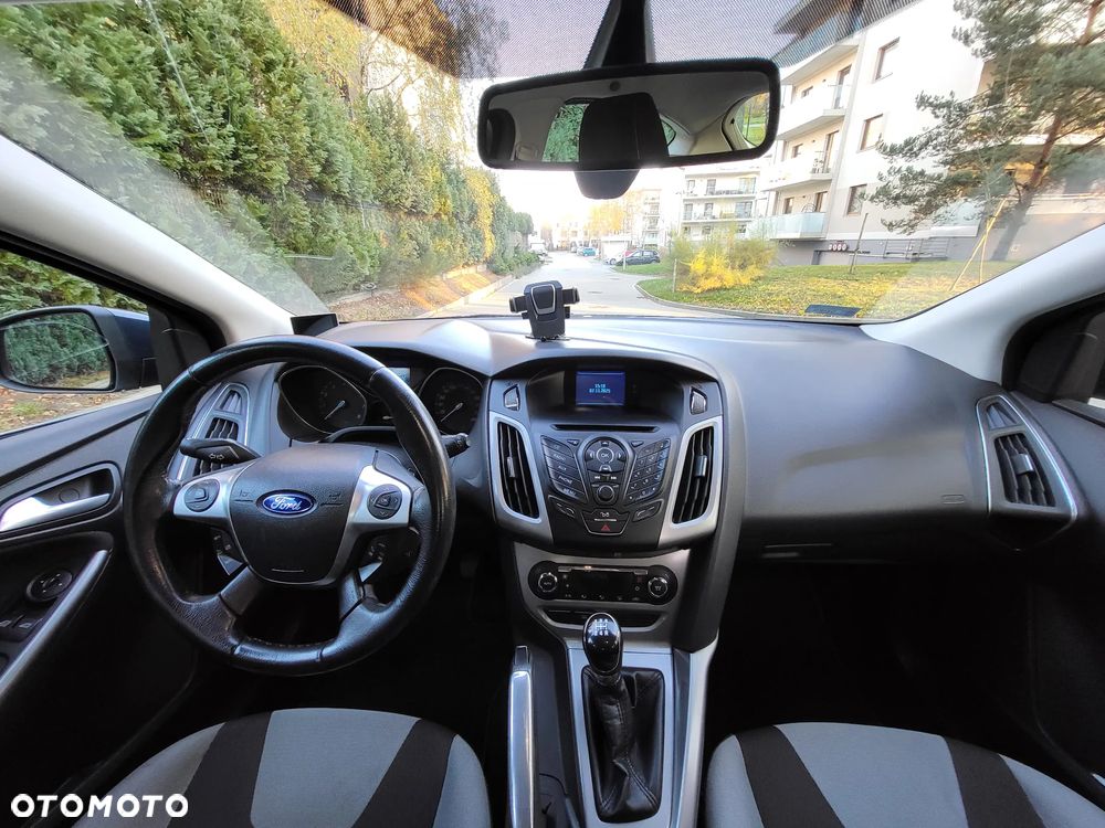 Ford Focus - 13