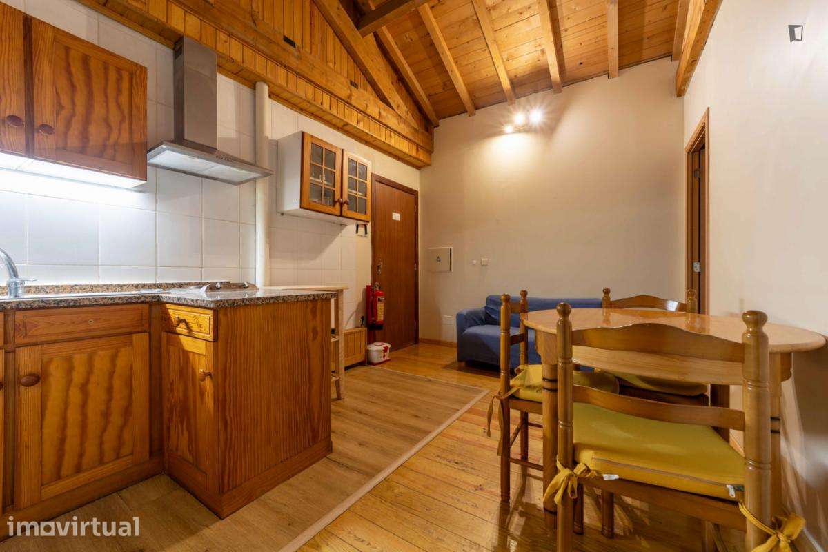 Apartamento com 2 quartos - localizado em Cedofeita Porto - Grande imagem: 5/6
