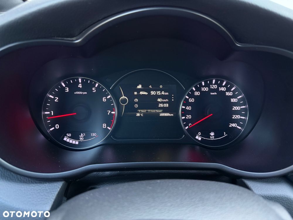 Kia Carens 1.6 GDI L - 15