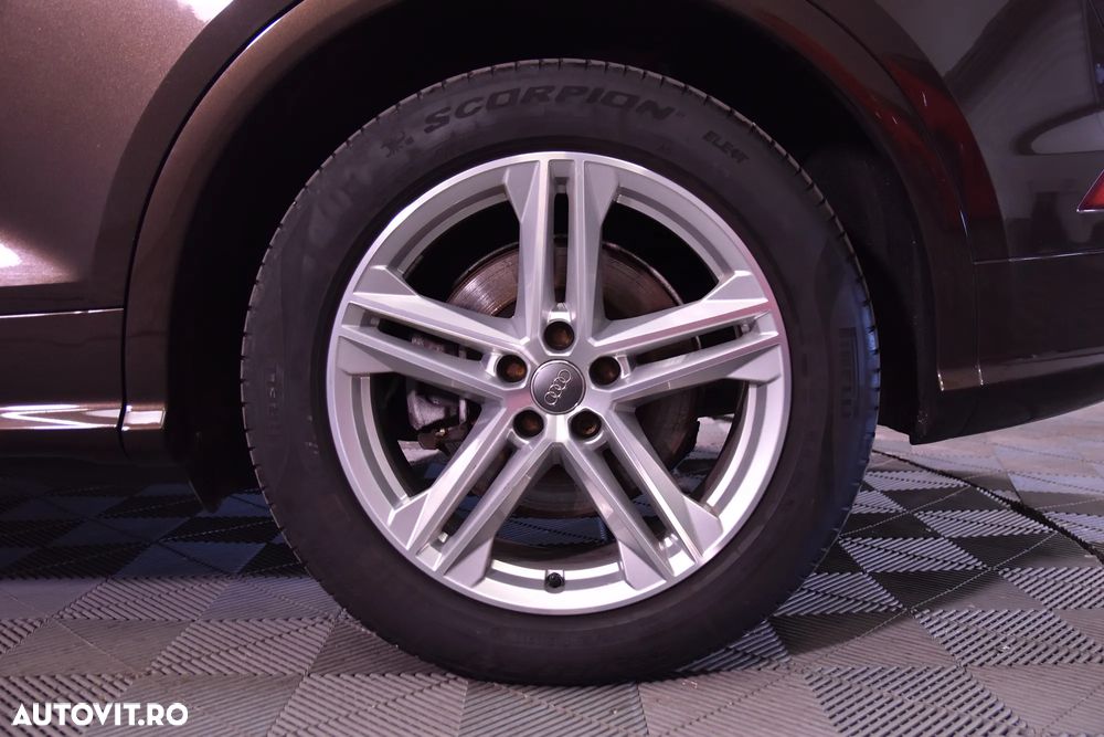 Audi Q5 55 TFSI e quattro S tronic - 12