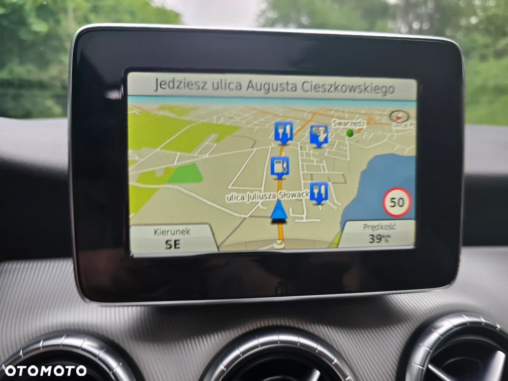 Mercedes-Benz CLA 180 Peak Edition - 25