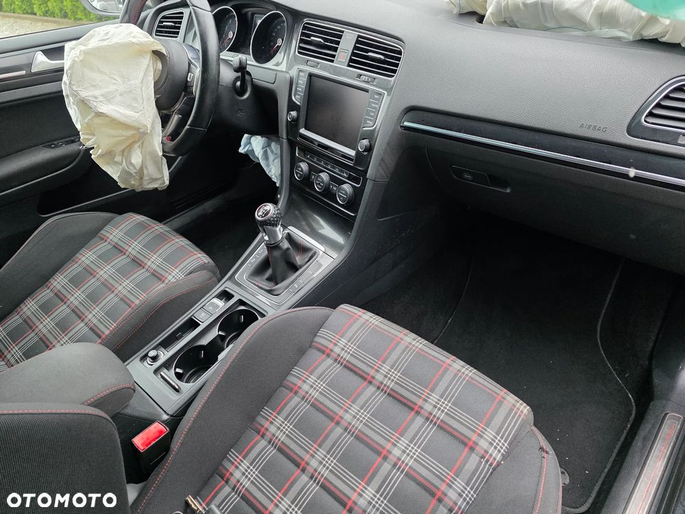 Volkswagen Golf GTI BlueMotion Technology - 6