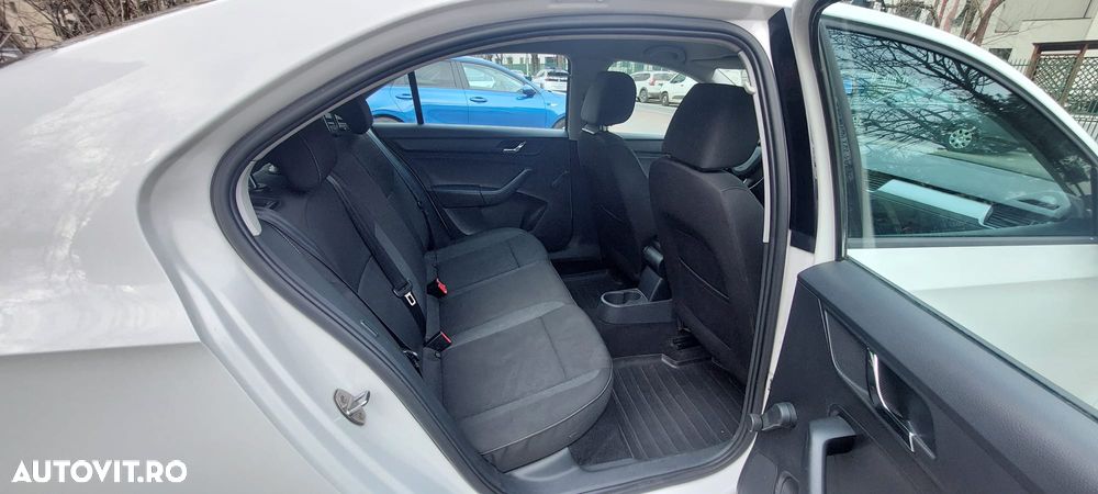 Skoda RAPID 1.2 TSI Active - 12