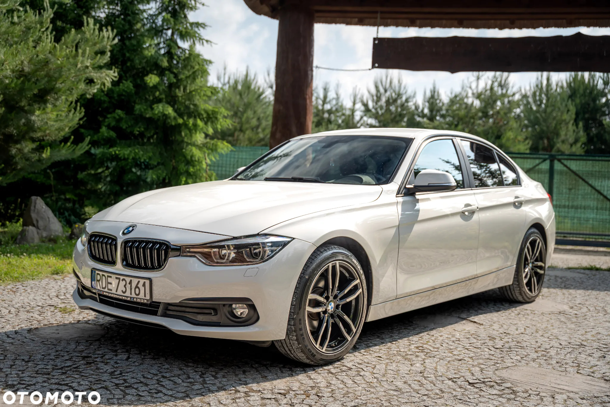 BMW Seria 3 318d M Sport - 12