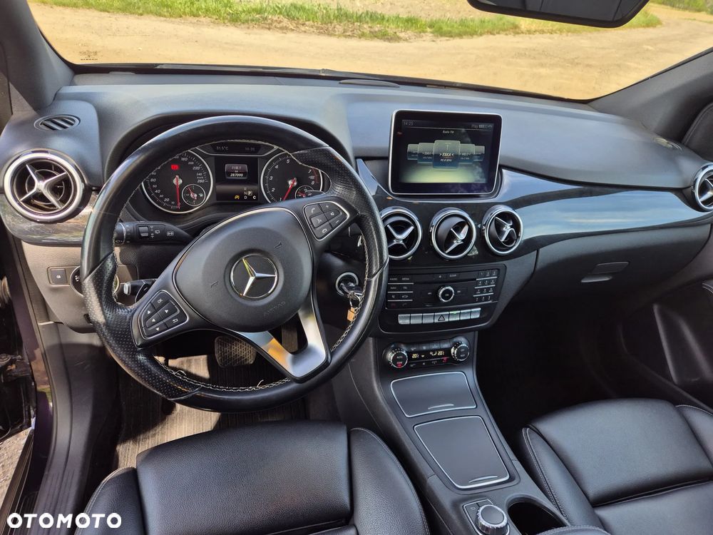 Mercedes-Benz Klasa B 200 7G-DCT UrbanStyle Edition - 8