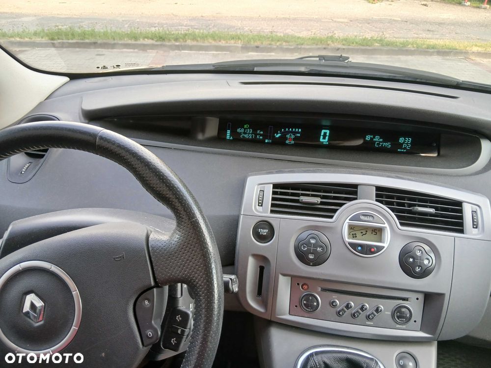 Renault Scenic - 8
