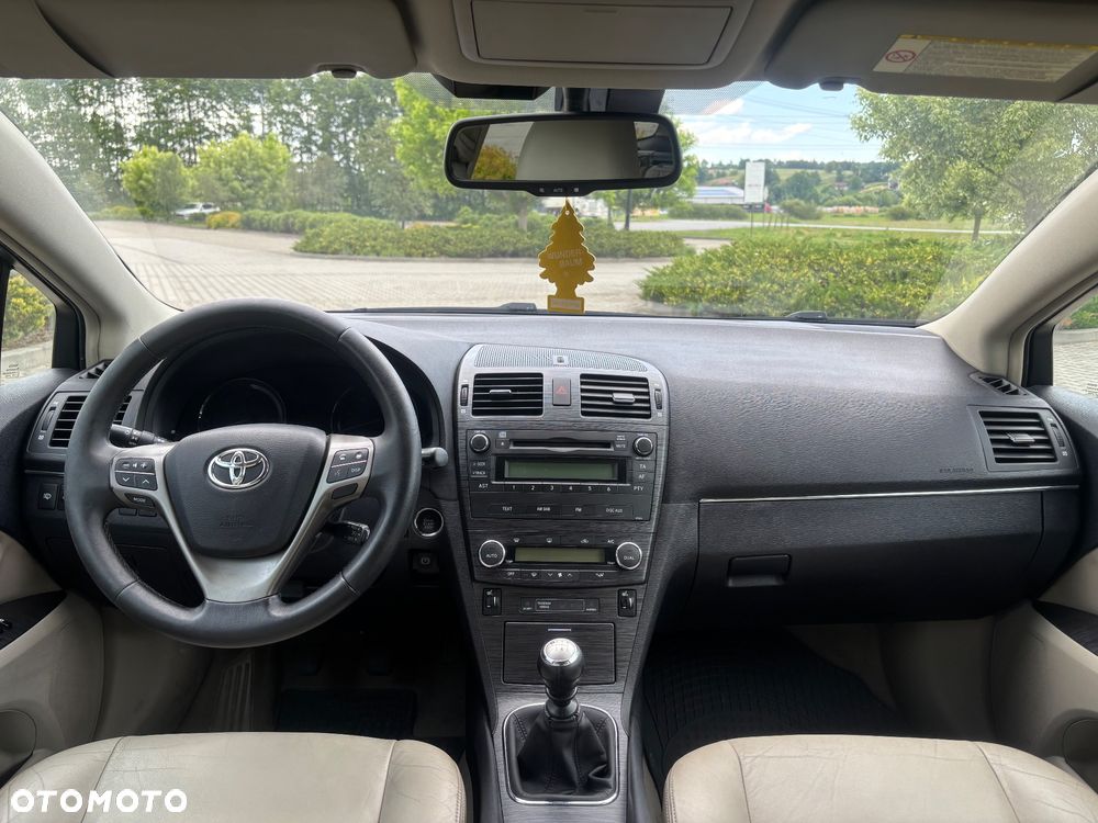Toyota Avensis 2.0 D-4D Premium - 10