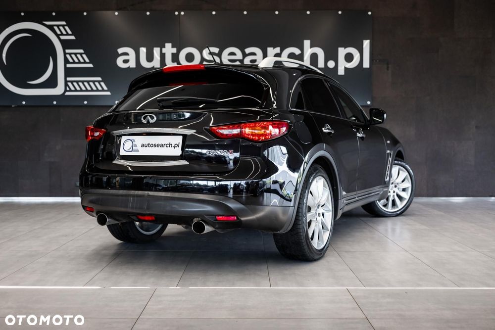 Infiniti QX70 - 4