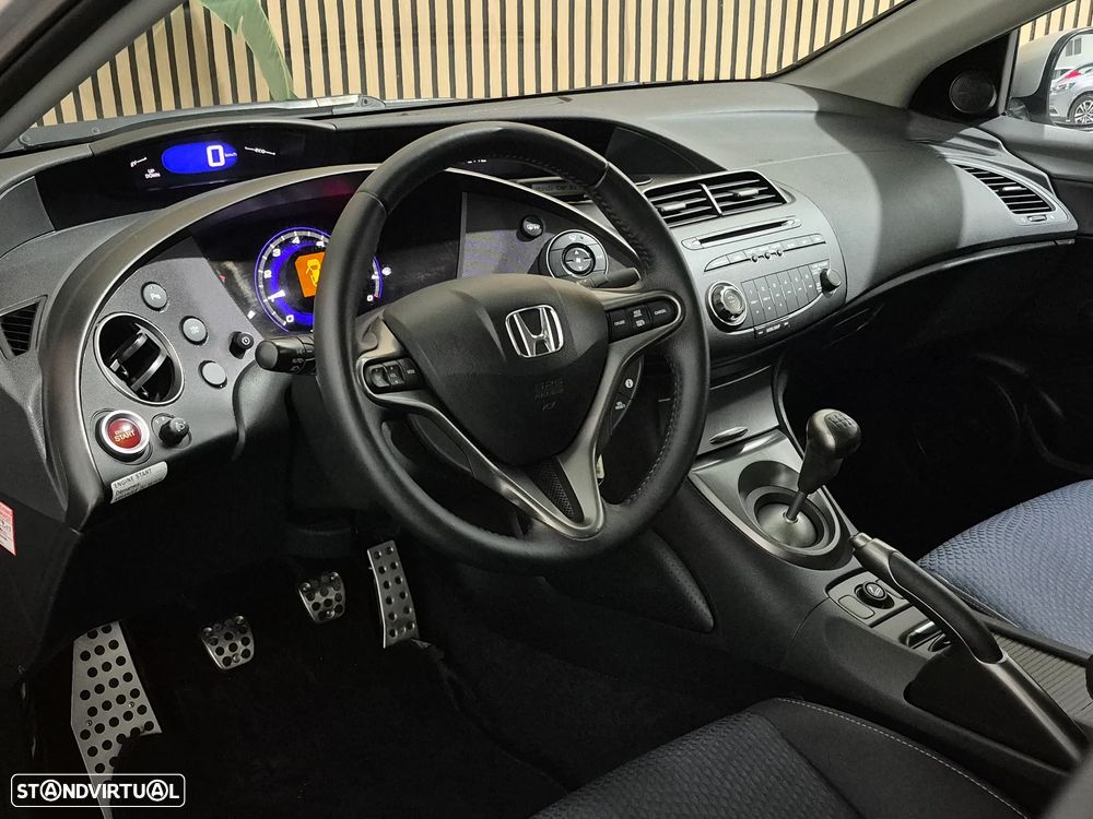 Honda Civic 1.4 i-VTEC Sport Edition - 15