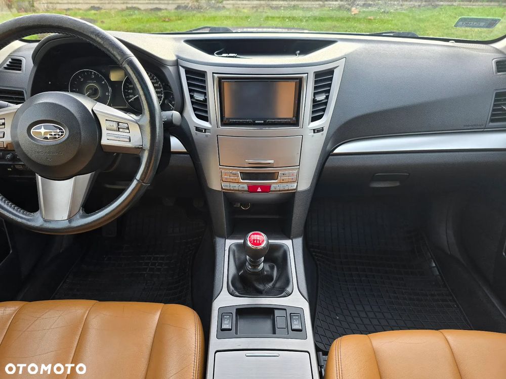 Subaru Outback 2.0D Active - 11