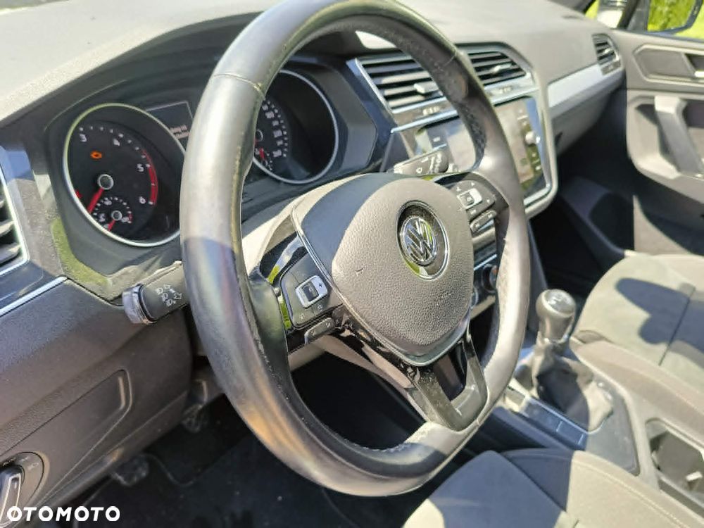 Volkswagen Tiguan 2.0 TDI SCR R-Line - 18