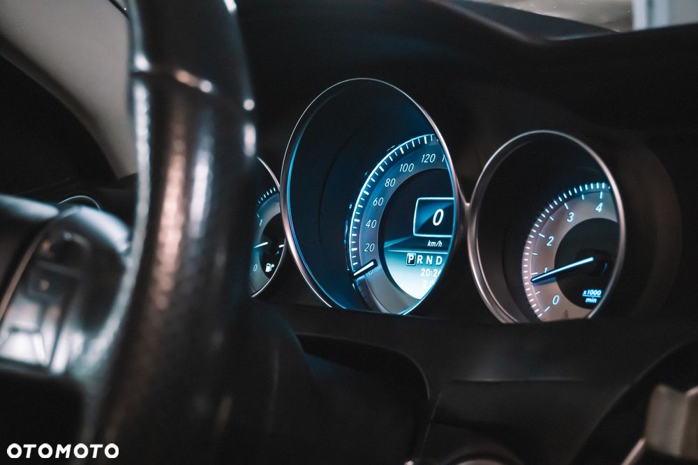 Mercedes-Benz Klasa C 180 BlueEFFICIENCY 7G-TRONIC - 16