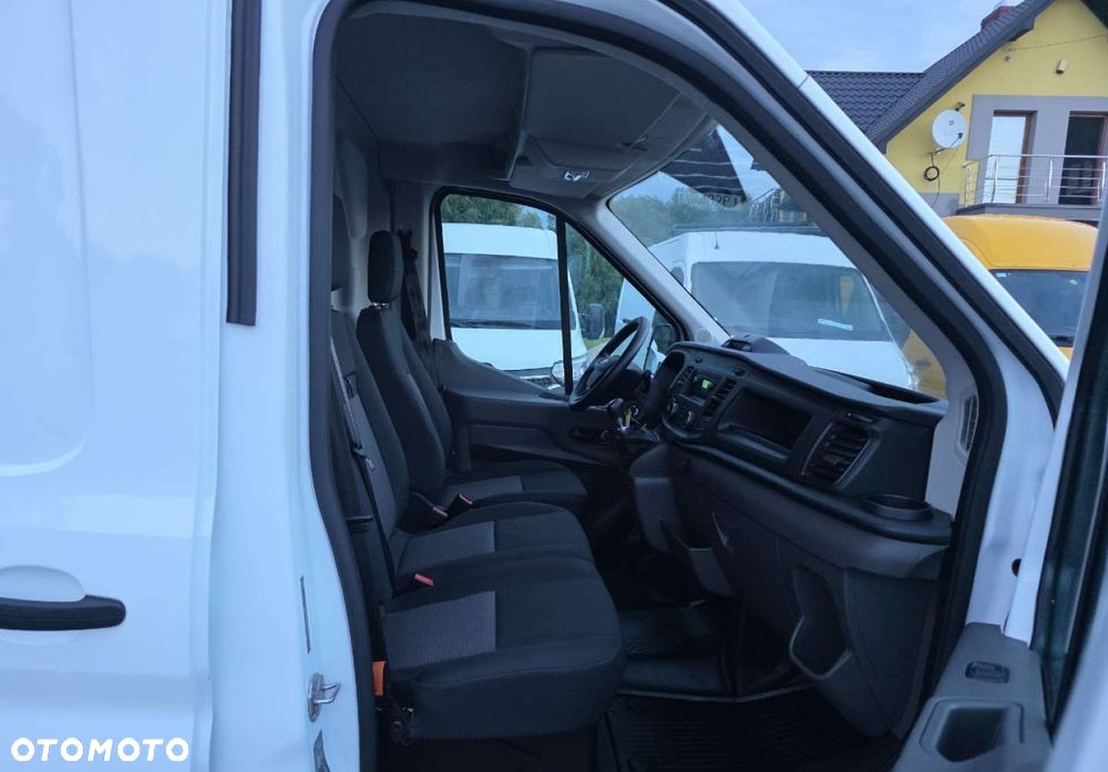 Ford Transit - 22