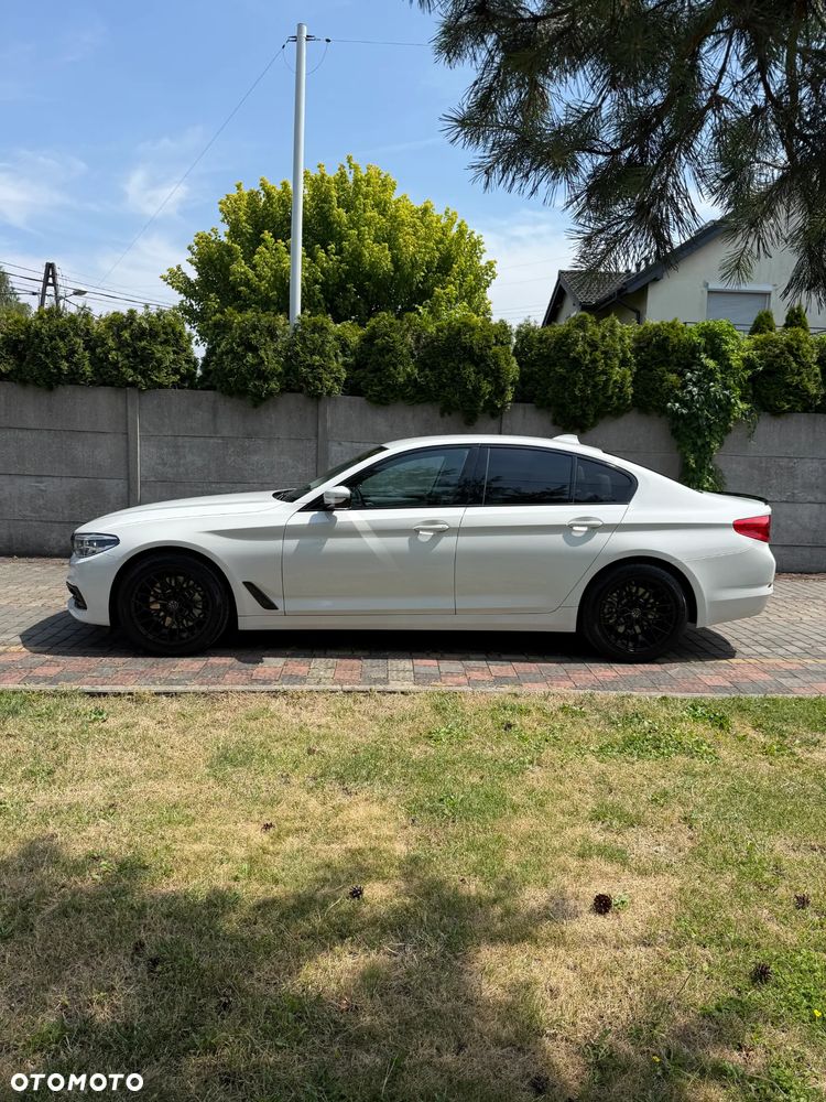 BMW Seria 5 530i M Sport sport - 10