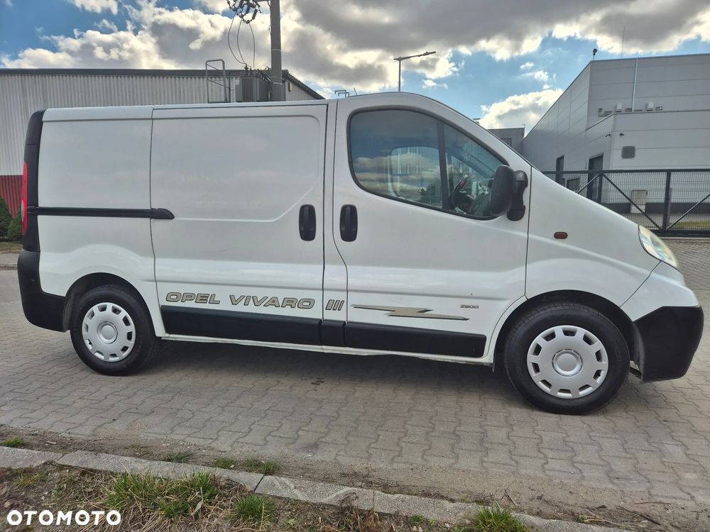 Opel VIVARO - 13