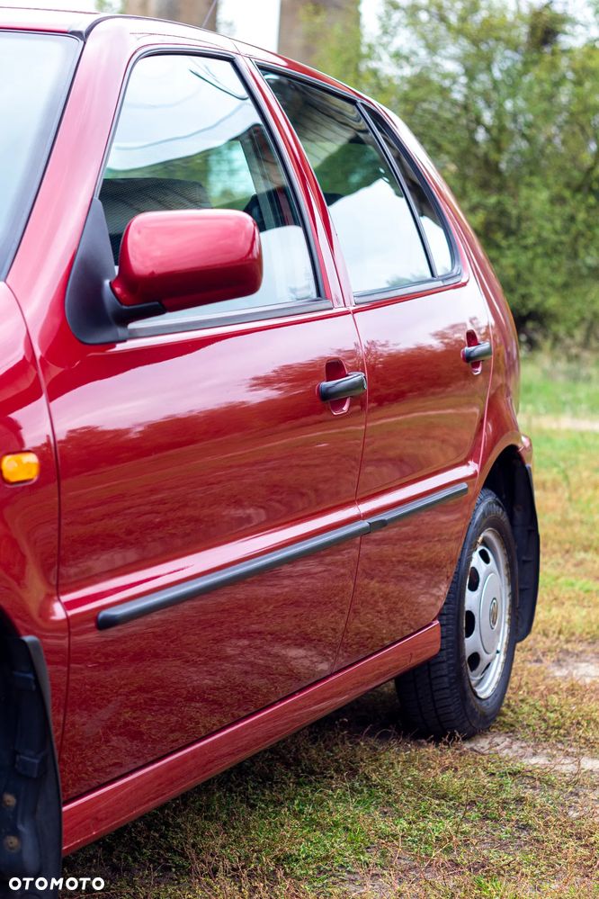Volkswagen Polo 60 - 16
