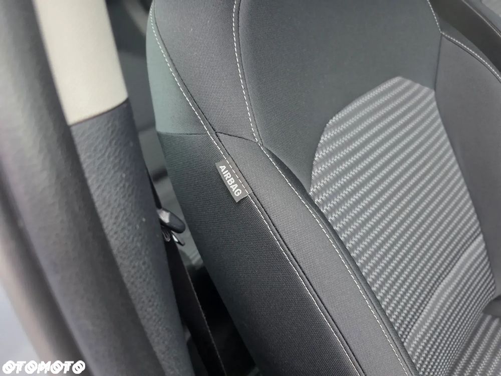 Kia Ceed 1.5 T-GDI L Business Line - 31
