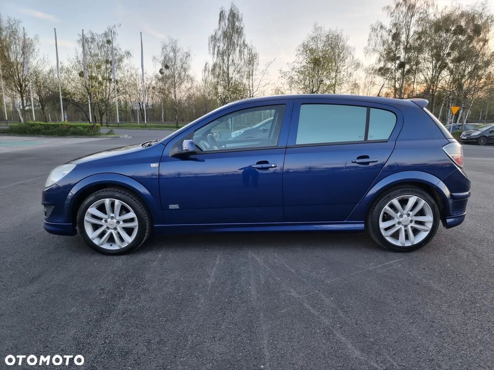 Opel Astra 1.6 Sport - 21