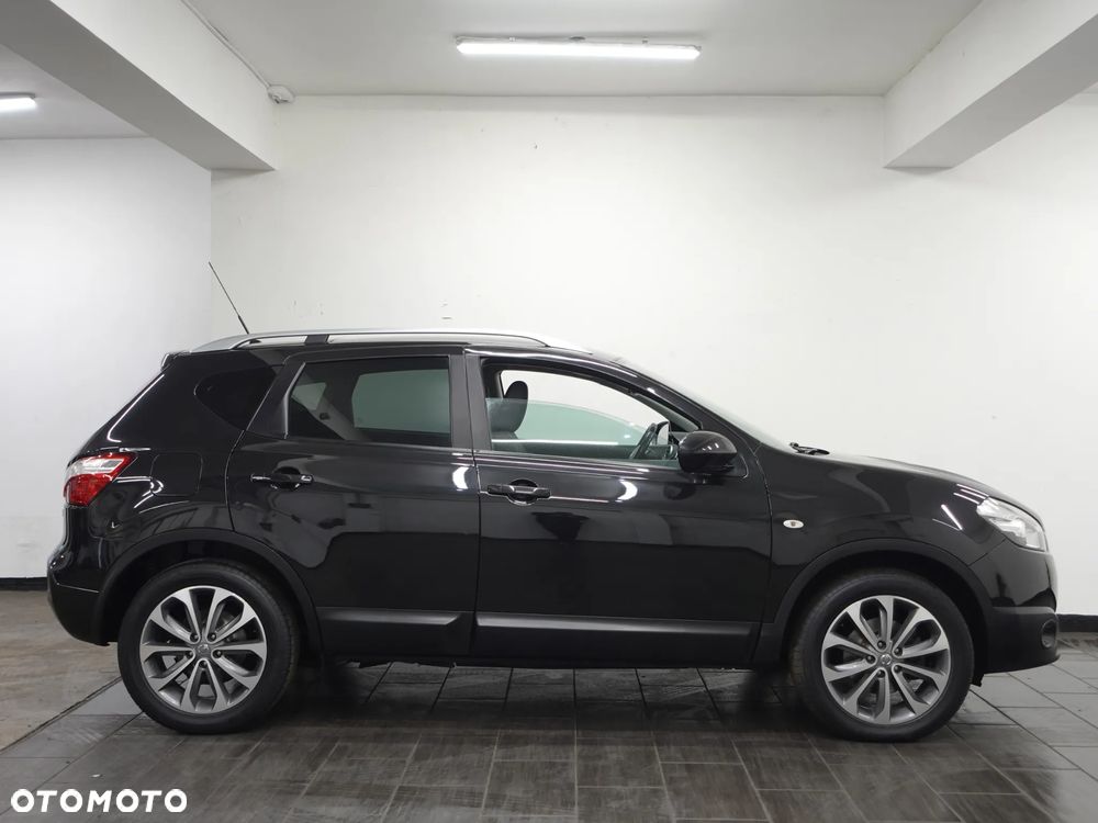 Nissan Qashqai 2.0 dCi DPF I-Way - 10
