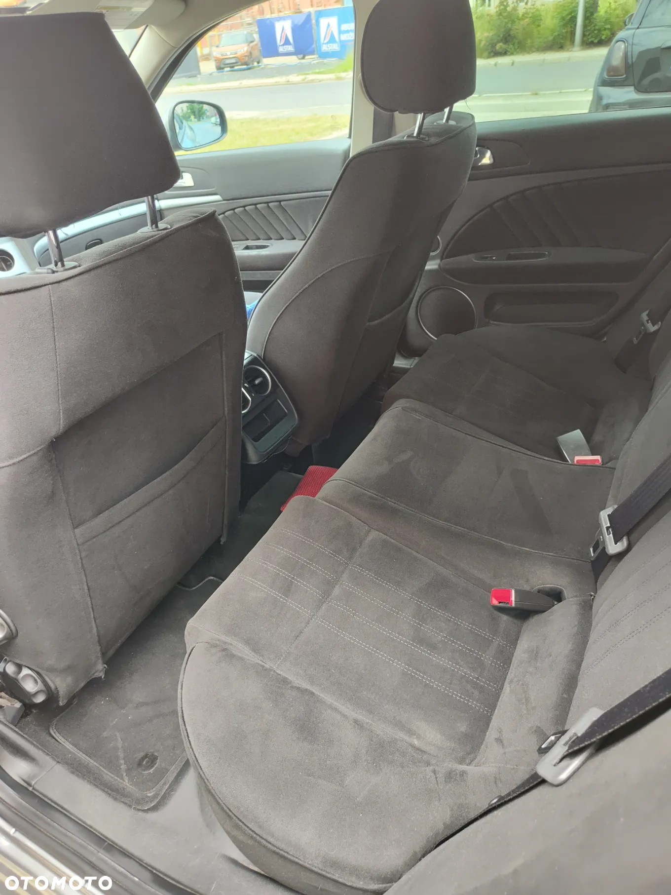 Alfa Romeo 159 1.9 JTDM 8V DPF Distinctive - 10