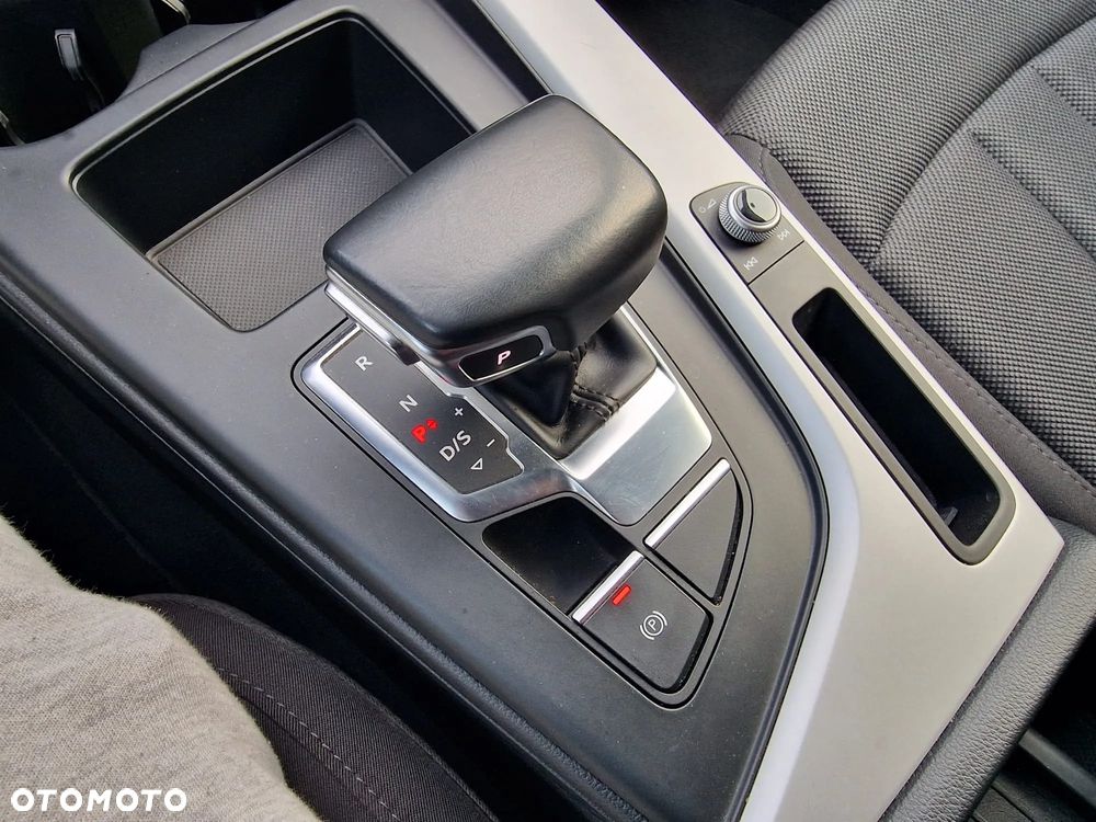 Audi A4 Avant 35 TDI S tronic - 27