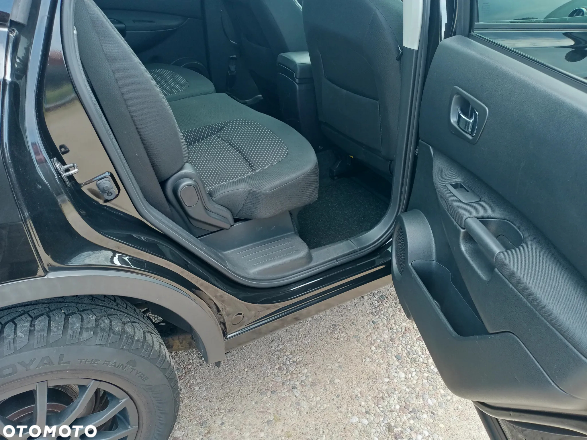 Nissan Qashqai+2 - 18