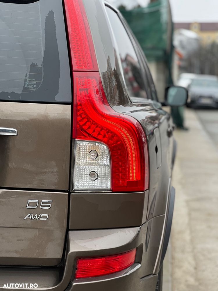 Volvo XC 90 D5 AWD Summum - 9