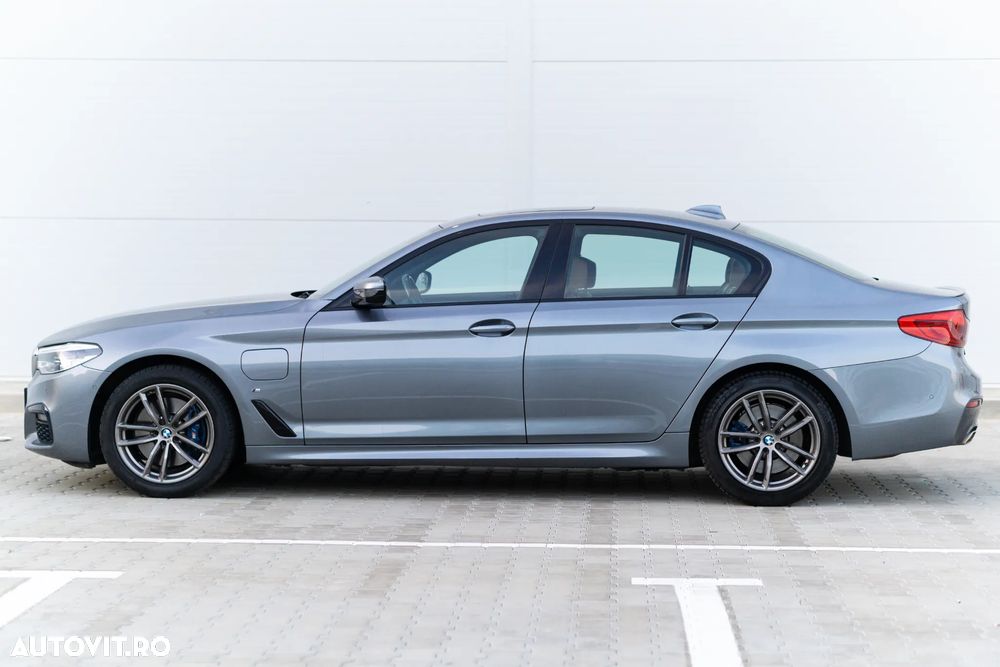 BMW Seria 5 530e xDrive AT PHEV - 9