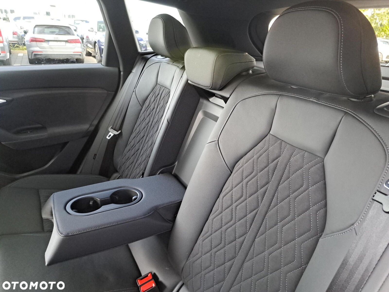 Audi Q6 e-tron - 16