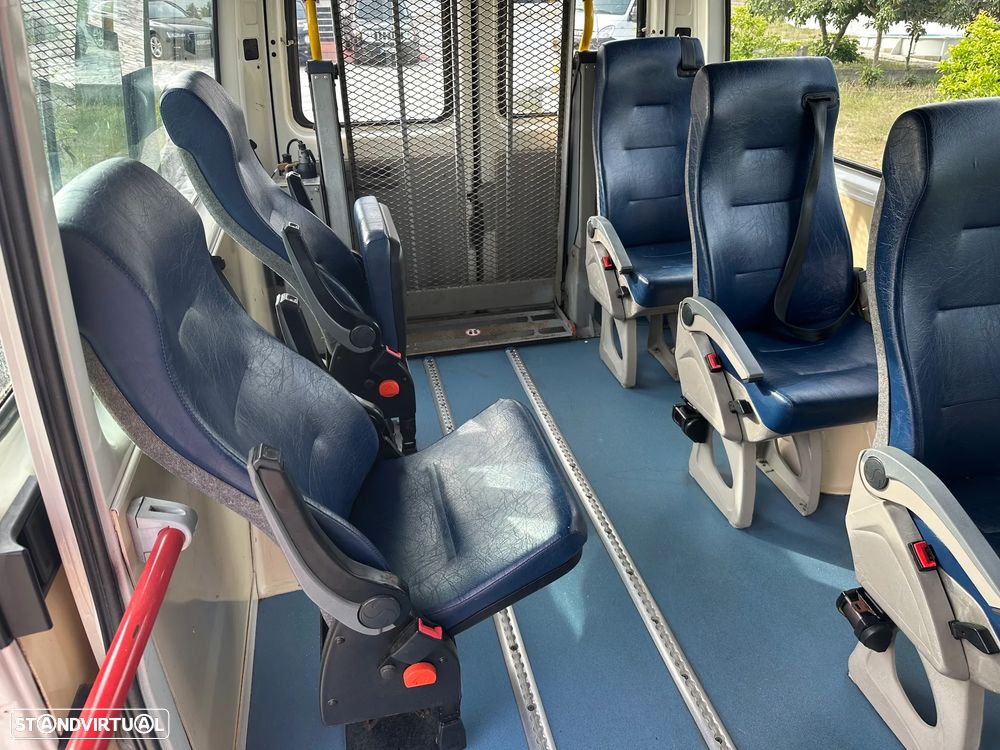 VW LT 35 2.5 TDI 9L/CADEIRA DE RODAS COM PLATAFORMA ELEVATORIA - 29