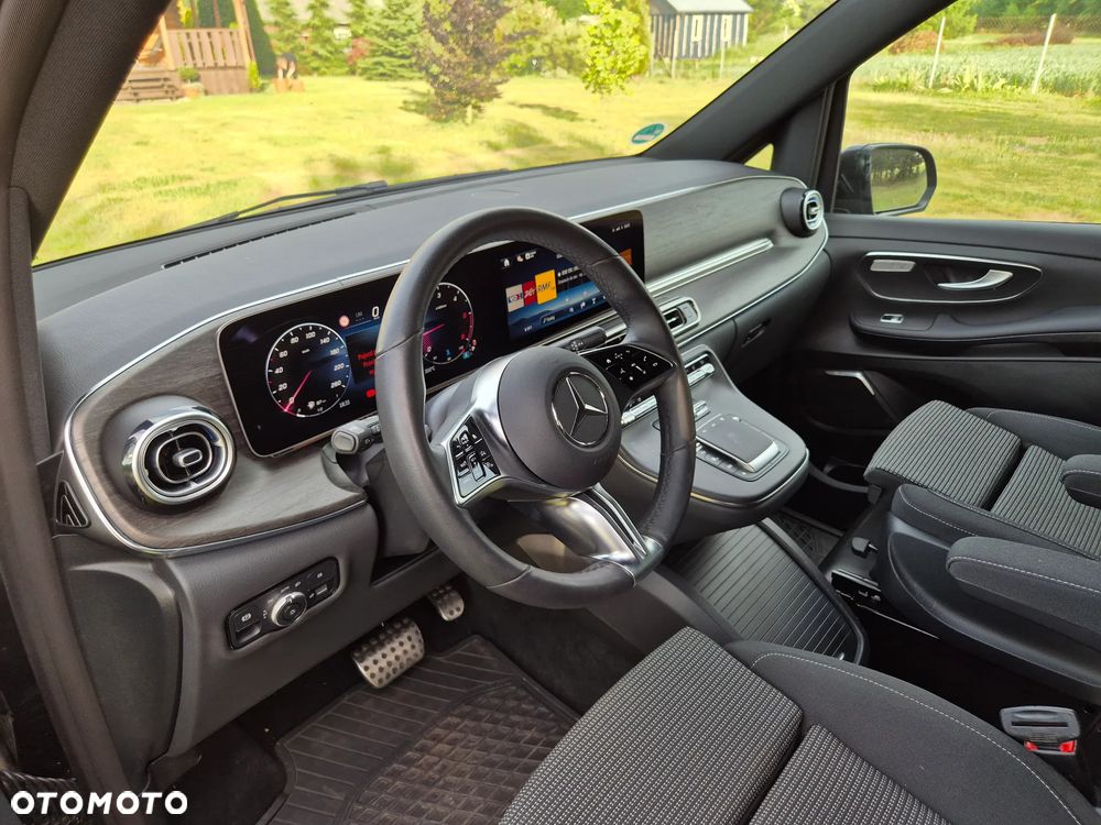 Mercedes-Benz Klasa V 300 d lang 4Matic 9G-TRONIC Exclusive - 14