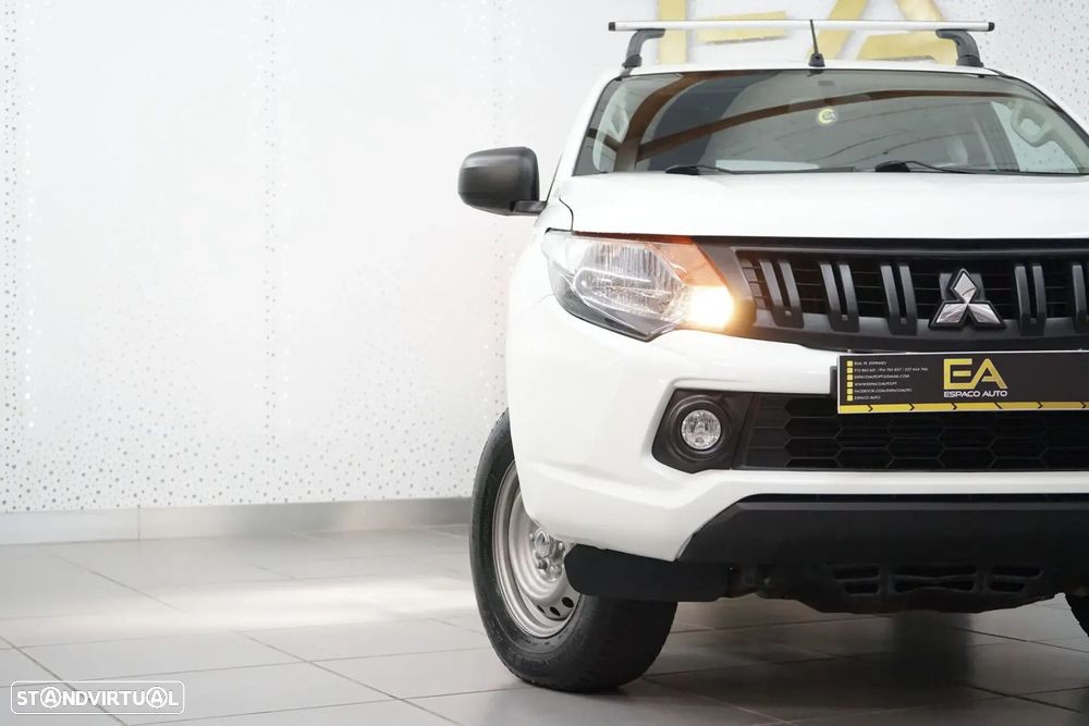 Mitsubishi L200 2.4 DI-D CD S.Cab 3L Instyle 4WD - 6