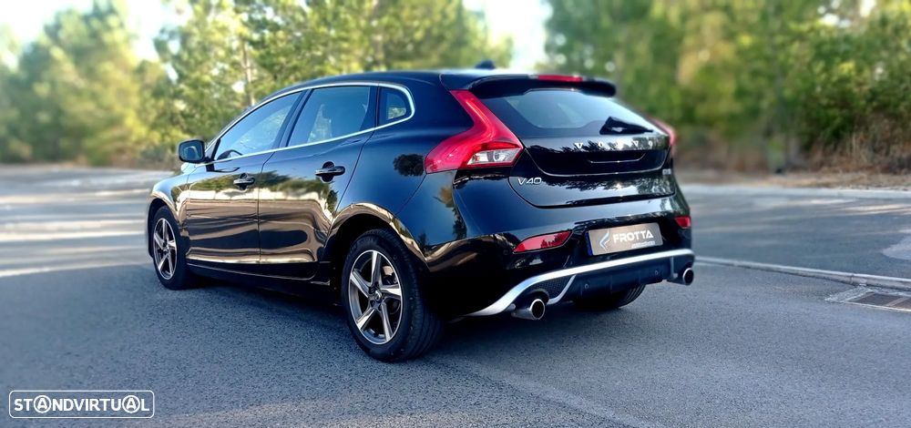 Volvo V40 D3 Geartronic RDesign - 6