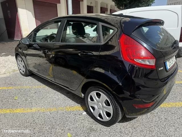 Ford Fiesta 1.4 TDCI - 12
